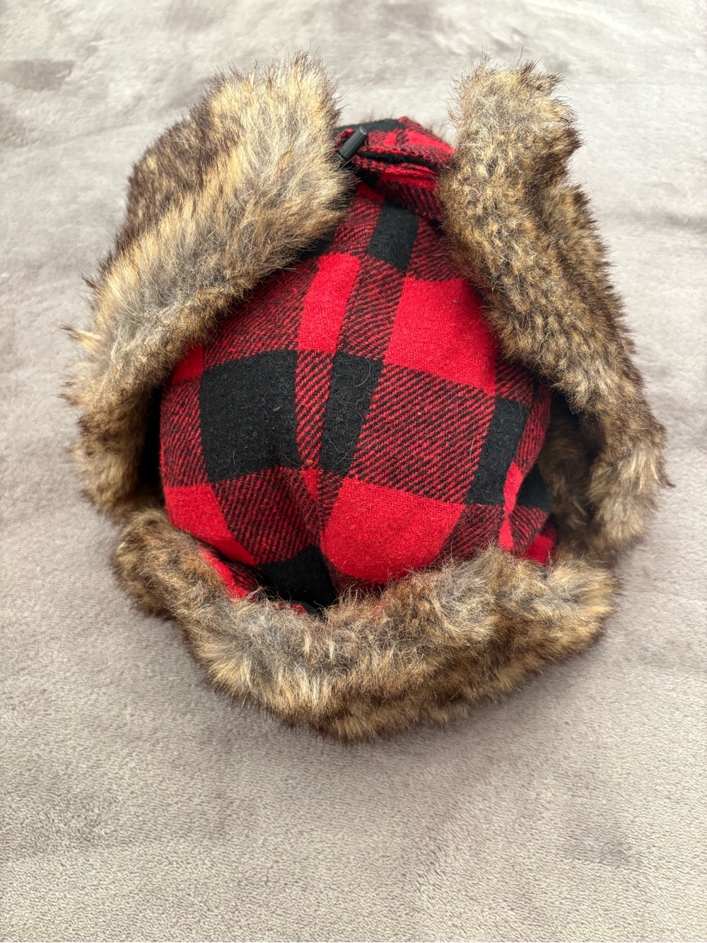 KBETHOS Red and Black Buffalo Plaid Faux Fur Trapper Hat